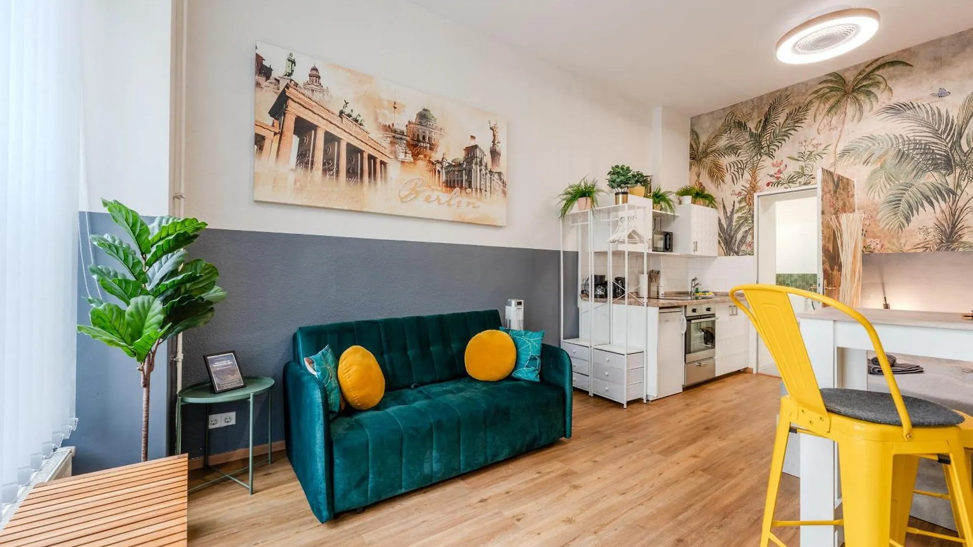 Cozy Micro Apartment - Self Check-In